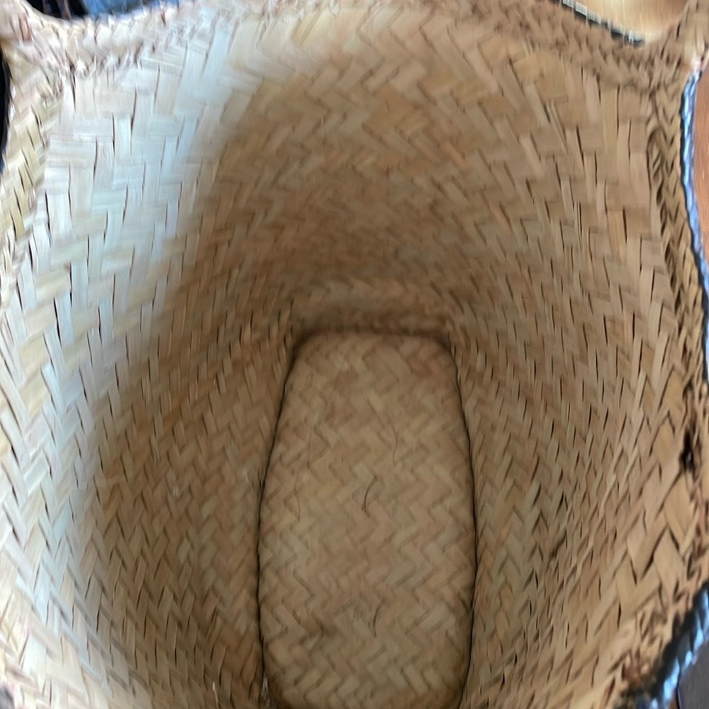 🌟🛍️HOST PICK🛍️🌟STUNNING HANDMADE BY THE MASAI MARA WICKER BASKET - Picture 6 of 8